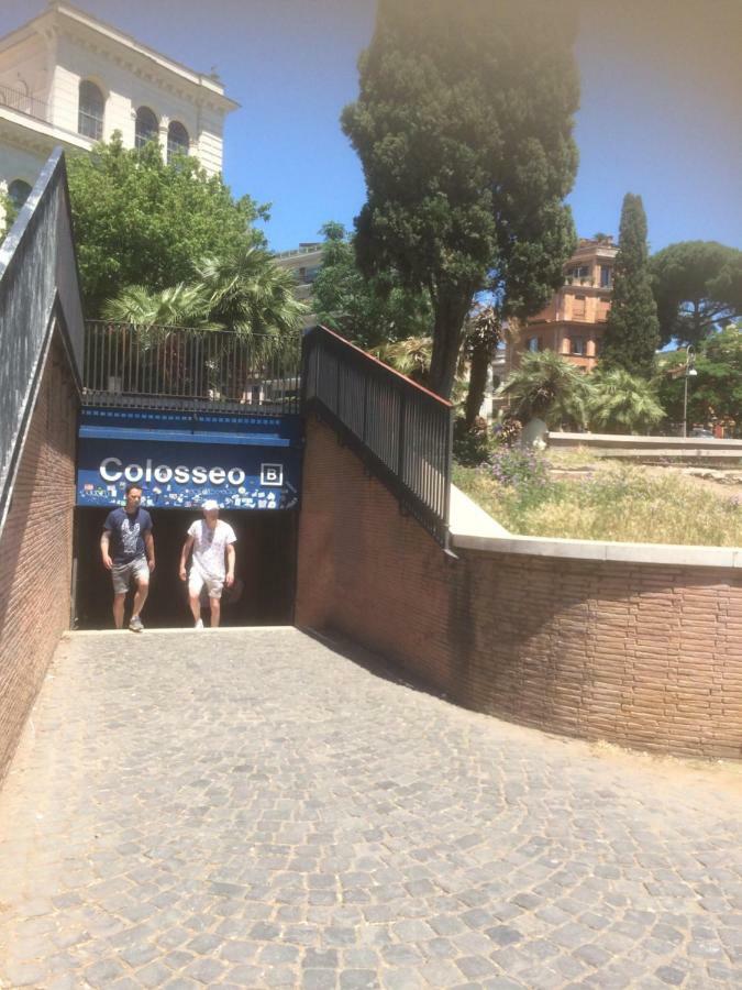 Casa Vacanza Colosseo Whole Holiday Da Pamino & Priscilla * Rom